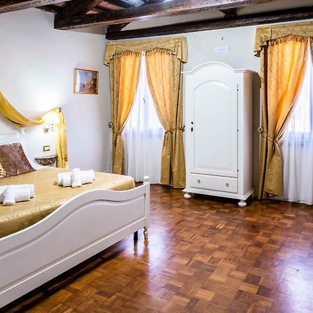 Palazzo Titti Rialto Suites 베니스 외부 사진
