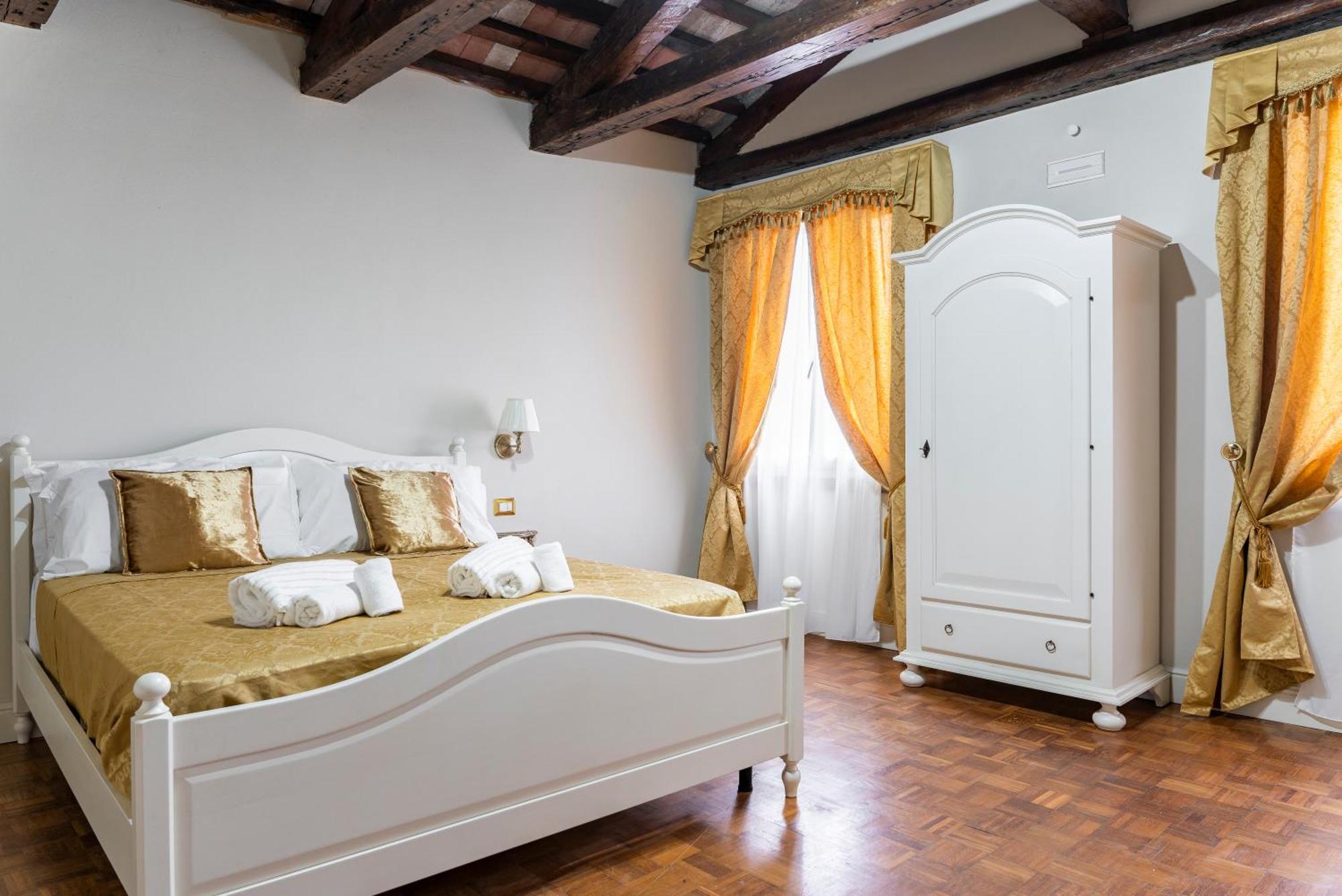 Palazzo Titti Rialto Suites 베니스 외부 사진